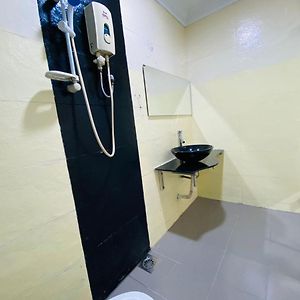 Bilik mewah bertiga